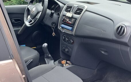 Renault Logan II, 2019 год, 1 350 000 рублей, 6 фотография