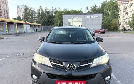 Toyota RAV4, 2014 год, 1 670 000 рублей, 2 фотография