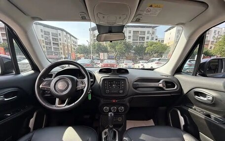Jeep Renegade I рестайлинг, 2017 год, 1 025 000 рублей, 7 фотография