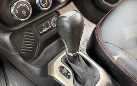 Jeep Renegade I рестайлинг, 2017 год, 1 025 000 рублей, 12 фотография
