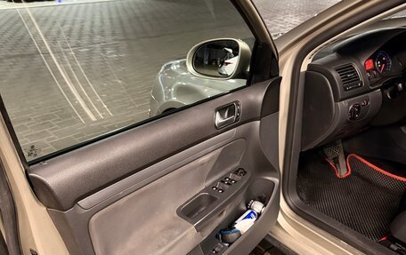 Volkswagen Jetta VI, 2006 год, 600 000 рублей, 13 фотография