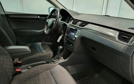 Skoda Rapid I, 2018 год, 1 150 000 рублей, 5 фотография