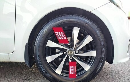 KIA Rio III рестайлинг, 2015 год, 930 000 рублей, 14 фотография