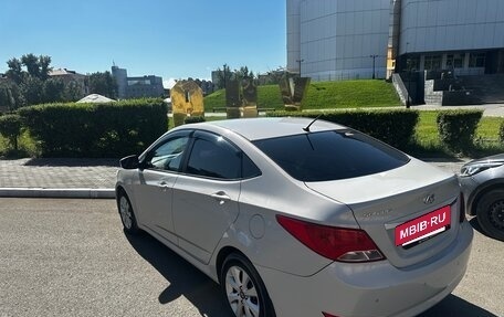Hyundai Solaris II рестайлинг, 2016 год, 890 000 рублей, 5 фотография