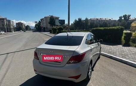 Hyundai Solaris II рестайлинг, 2016 год, 890 000 рублей, 4 фотография