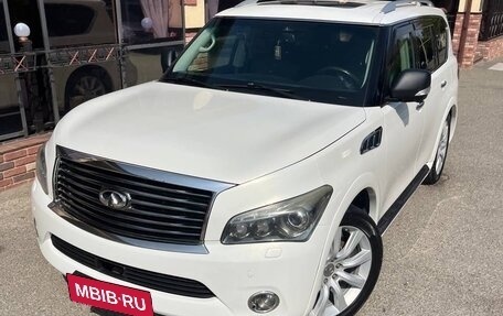 Infiniti QX56, 2012 год, 2 200 000 рублей, 2 фотография