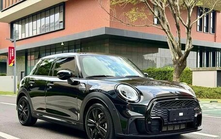 MINI Hatch, 2023 год, 2 055 010 рублей, 3 фотография