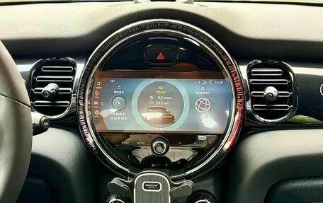 MINI Hatch, 2023 год, 2 055 010 рублей, 9 фотография