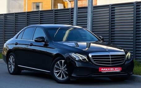 Mercedes-Benz E-Класс, 2019 год, 2 180 000 рублей, 17 фотография