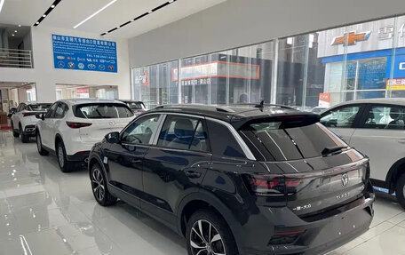 Volkswagen T-Roc I, 2026 год, 2 500 000 рублей, 5 фотография