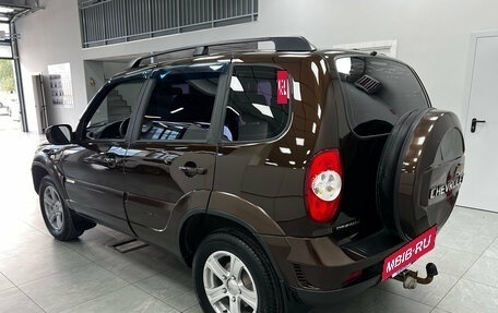 Chevrolet Niva I рестайлинг, 2011 год, 470 000 рублей, 5 фотография