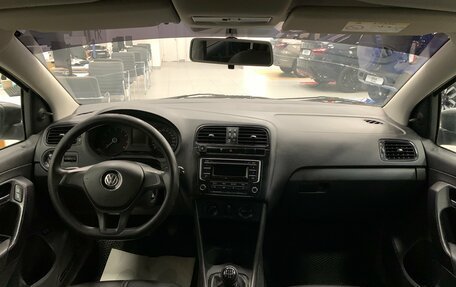 Volkswagen Polo VI (EU Market), 2015 год, 399 000 рублей, 15 фотография