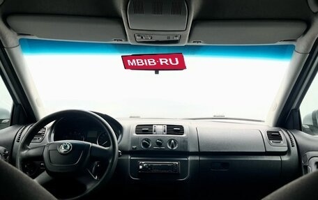 Skoda Fabia II, 2010 год, 381 000 рублей, 21 фотография