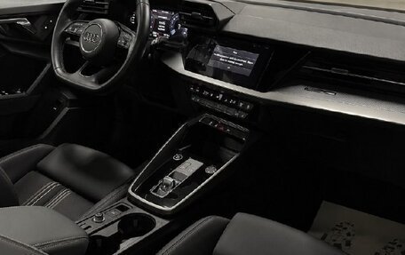 Audi A3, 2021 год, 1 980 000 рублей, 7 фотография