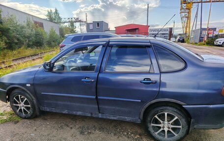Volkswagen Polo III рестайлинг, 1998 год, 130 000 рублей, 2 фотография