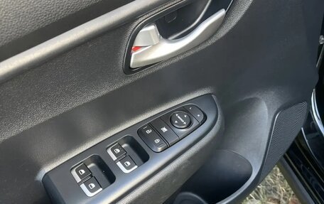 KIA Rio IV, 2019 год, 1 750 000 рублей, 8 фотография