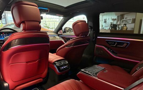 Mercedes-Benz S-Класс AMG, 2024 год, 39 000 000 рублей, 16 фотография