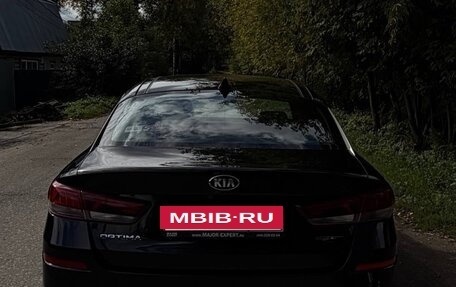 KIA Optima IV, 2018 год, 2 200 000 рублей, 3 фотография