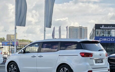 KIA Carnival, 2020 год, 3 150 000 рублей, 5 фотография