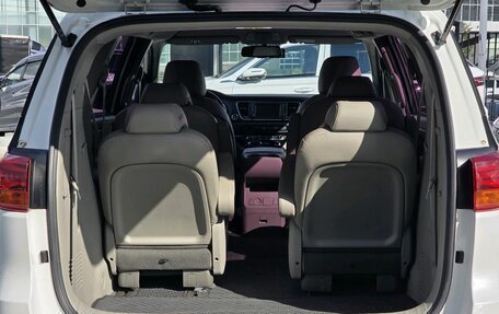 KIA Carnival, 2020 год, 3 150 000 рублей, 31 фотография
