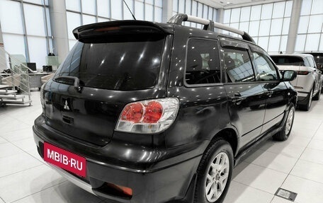 Mitsubishi Outlander III рестайлинг 3, 2004 год, 399 000 рублей, 9 фотография