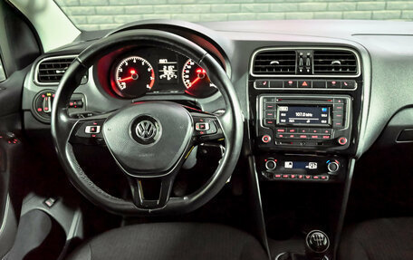 Volkswagen Polo VI (EU Market), 2017 год, 990 000 рублей, 15 фотография