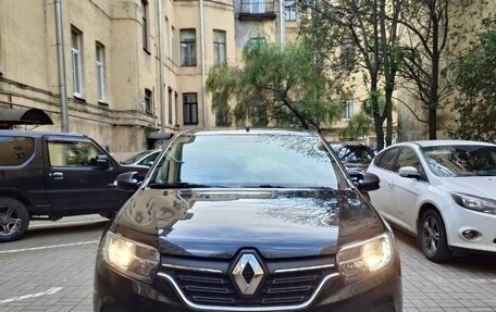 Renault Logan II, 2018 год, 950 000 рублей, 1 фотография