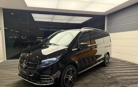 Mercedes-Benz V-Класс, 2024 год, 16 400 000 рублей, 1 фотография