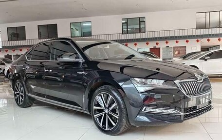 Skoda Superb III рестайлинг, 2024 год, 4 398 383 рублей, 1 фотография