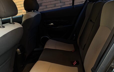 Chevrolet Cruze II, 2011 год, 570 000 рублей, 6 фотография