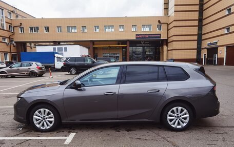Opel Astra, 2023 год, 2 390 000 рублей, 2 фотография