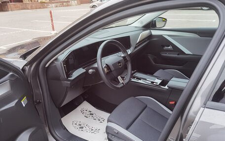 Opel Astra, 2023 год, 2 390 000 рублей, 13 фотография