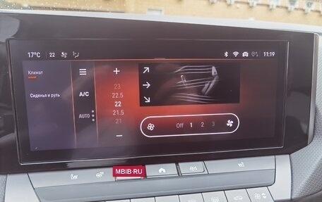 Opel Astra, 2023 год, 2 390 000 рублей, 34 фотография
