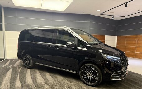 Mercedes-Benz V-Класс, 2024 год, 16 400 000 рублей, 3 фотография