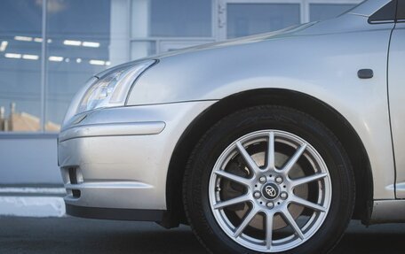 Toyota Avensis III рестайлинг, 2003 год, 650 000 рублей, 9 фотография