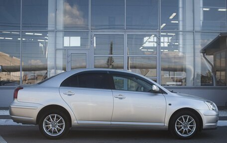 Toyota Avensis III рестайлинг, 2003 год, 650 000 рублей, 8 фотография