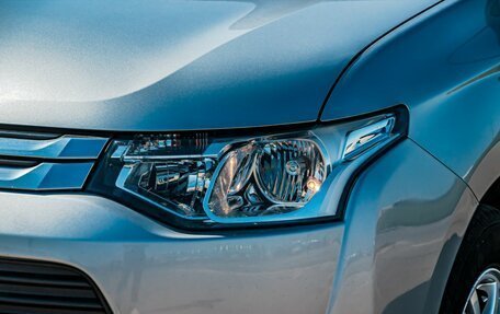 Mitsubishi Outlander III рестайлинг 3, 2014 год, 1 300 000 рублей, 10 фотография