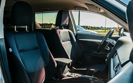 Mitsubishi Outlander III рестайлинг 3, 2014 год, 1 300 000 рублей, 12 фотография