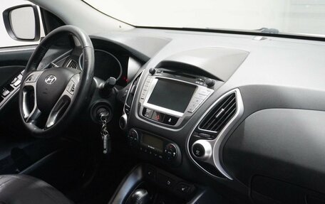 Hyundai ix35 I рестайлинг, 2012 год, 1 200 000 рублей, 10 фотография