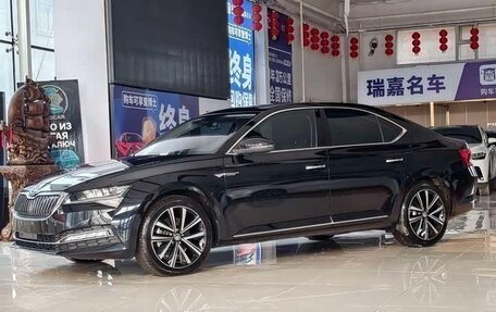 Skoda Superb III рестайлинг, 2024 год, 4 398 383 рублей, 3 фотография
