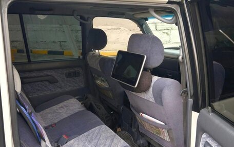 Toyota Land Cruiser Prado 90 рестайлинг, 1997 год, 1 450 000 рублей, 10 фотография