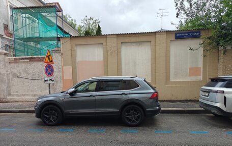 Volkswagen Tiguan II, 2019 год, 3 850 000 рублей, 15 фотография