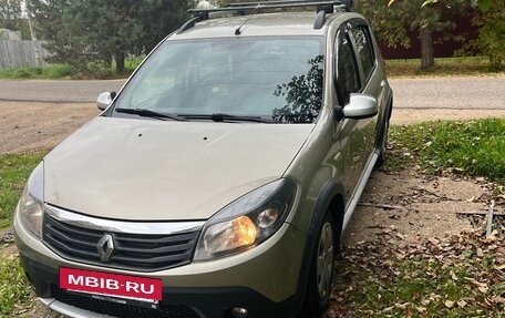 Renault Sandero I, 2012 год, 650 000 рублей, 2 фотография