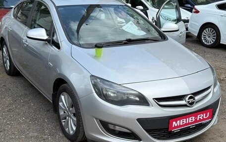 Opel Astra J, 2014 год, 800 000 рублей, 4 фотография