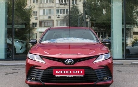 Toyota Camry, 2021 год, 2 699 000 рублей, 2 фотография