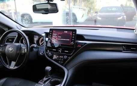 Toyota Camry, 2021 год, 2 699 000 рублей, 9 фотография