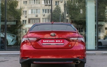 Toyota Camry, 2021 год, 2 699 000 рублей, 6 фотография