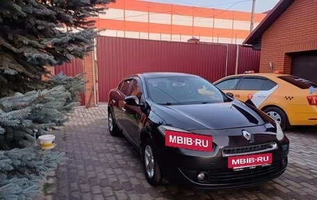 Renault Fluence I, 2013 год, 630 000 рублей, 2 фотография