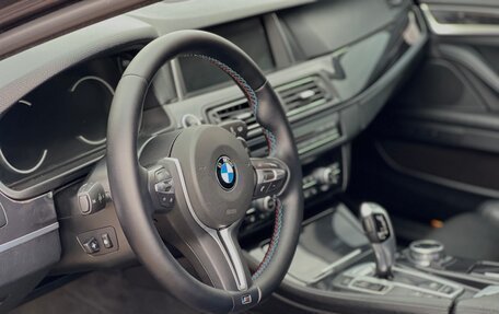 BMW 5 серия, 2013 год, 1 900 000 рублей, 21 фотография