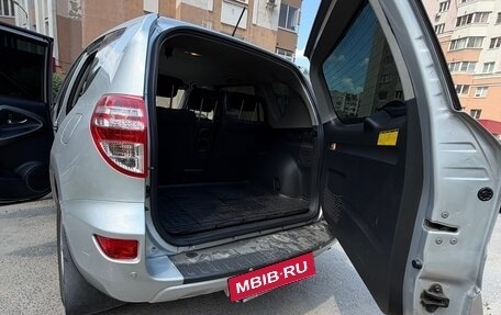 Toyota RAV4, 2011 год, 1 099 000 рублей, 16 фотография
